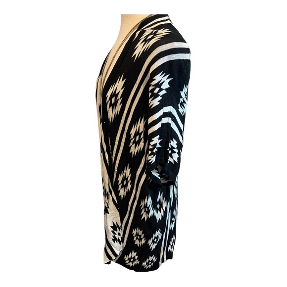 | forever 21 | Black / White Tribal Aztec Open Front Cardigan MED - Picture 4 of 6